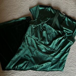 Velvet Dress 💚